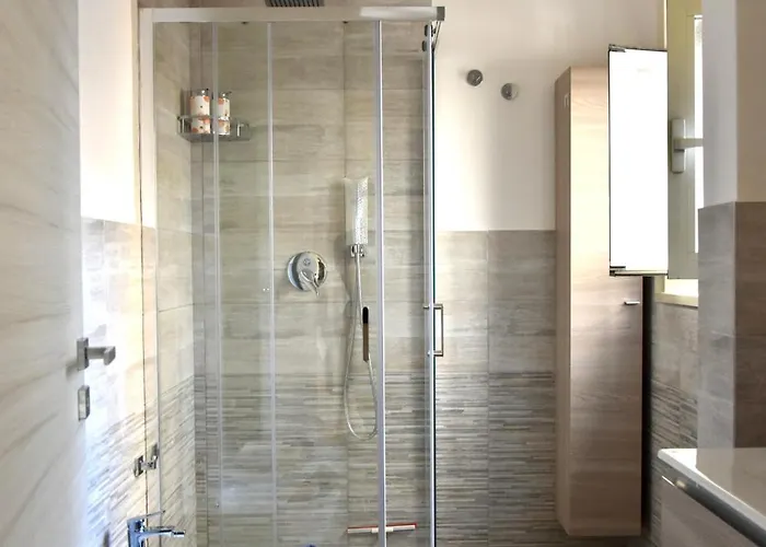 Vela Barocca Ното